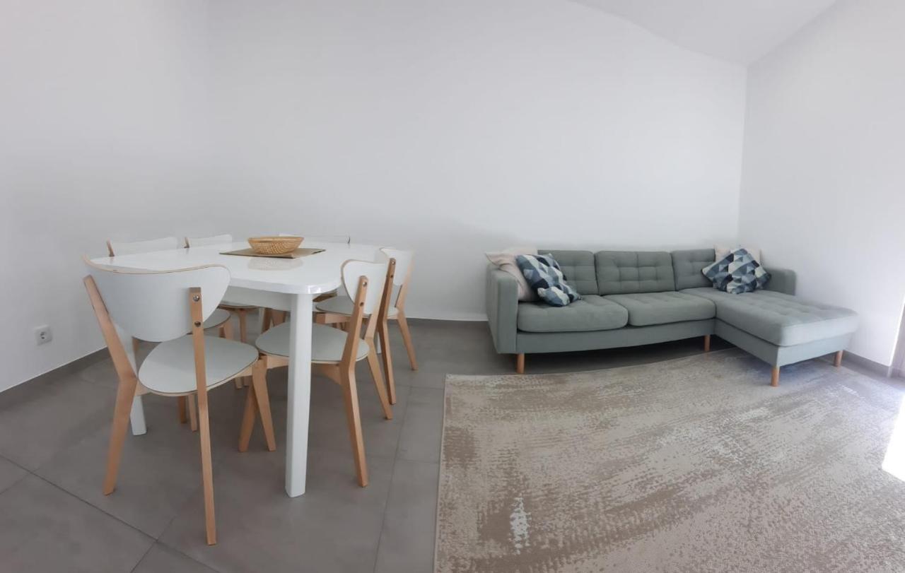 Villa Lovely Home, Wifi, Jardim