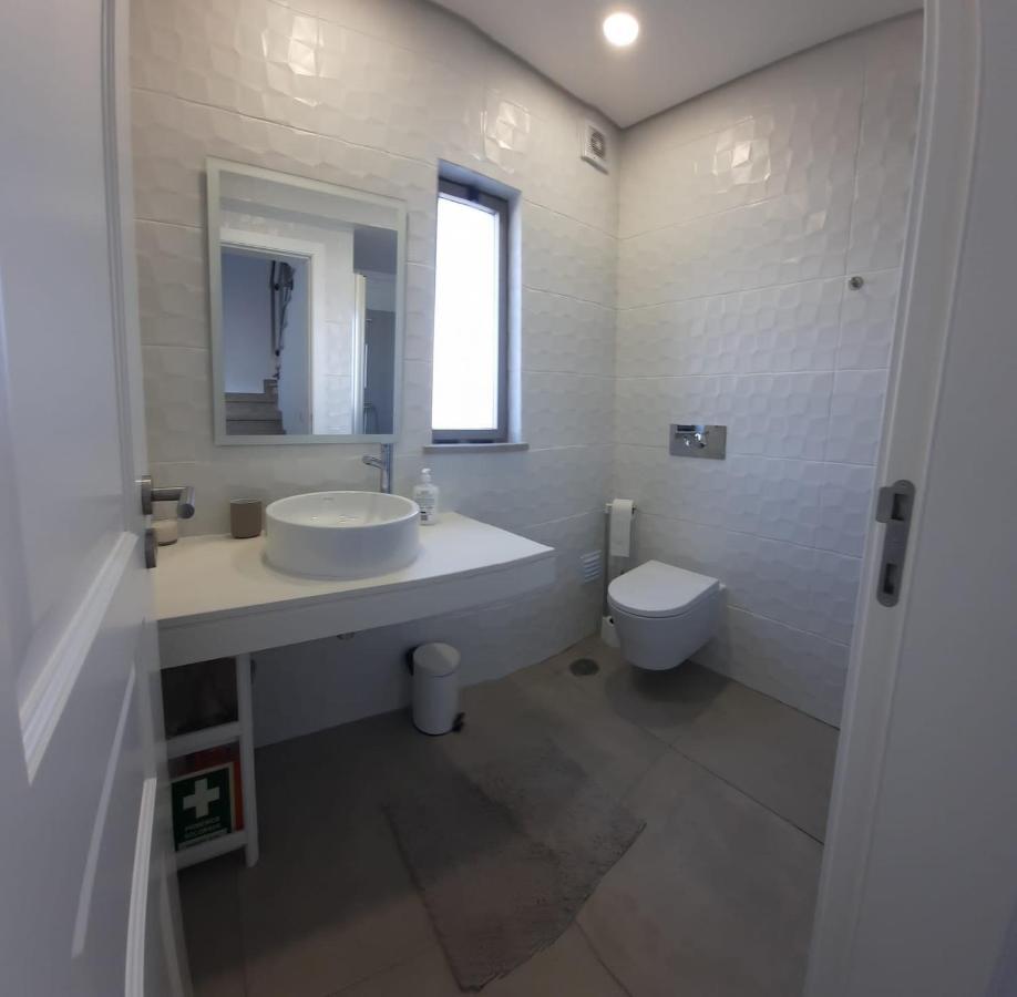 Villa Lovely Home, Wifi, Jardim Armacao de Pera